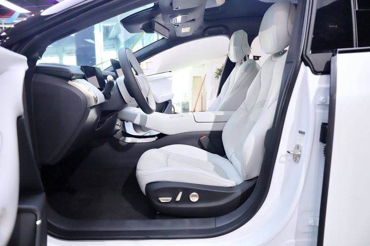 Used XPeng P7+ 2024 Long-Range Max Interior 9