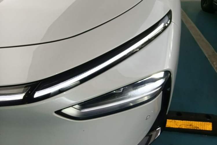 Used XPeng P7+ 2024 Long-Range Max Left Front Headlight