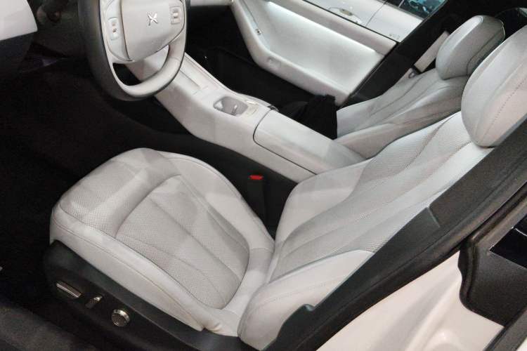 Used XPeng P7+ 2024 Long-Range Max Left Front Seat
