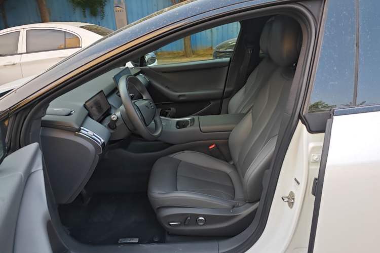 Used XPeng P7+ 2024 Ultra-Long Range Max Left Front Seat