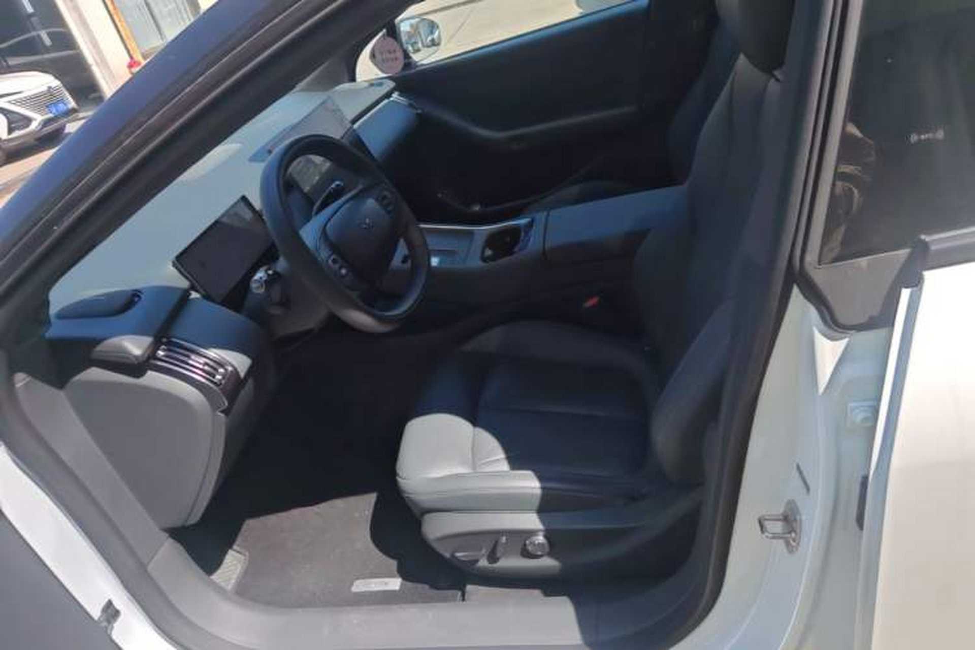 Used XPeng P7+ 2024 Long-Range Max Left Front Seat