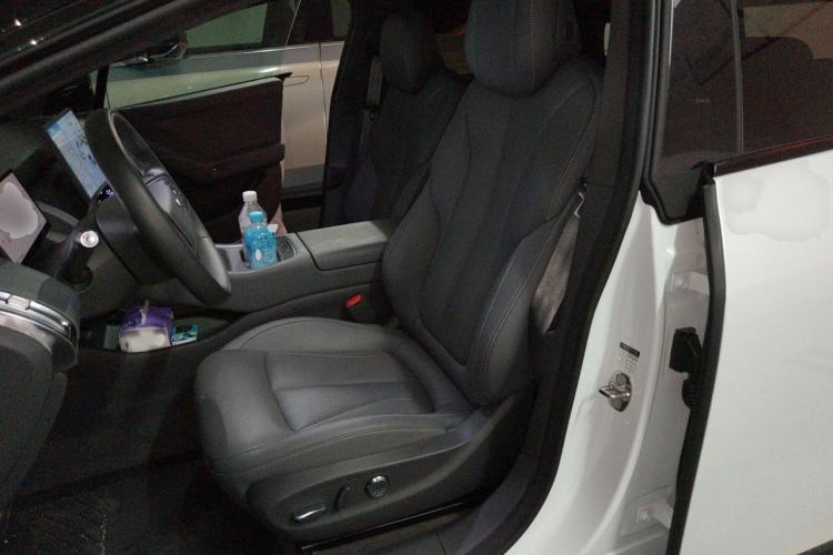 Used XPeng P7+ 2024 Long-Range Max Left Front Seat