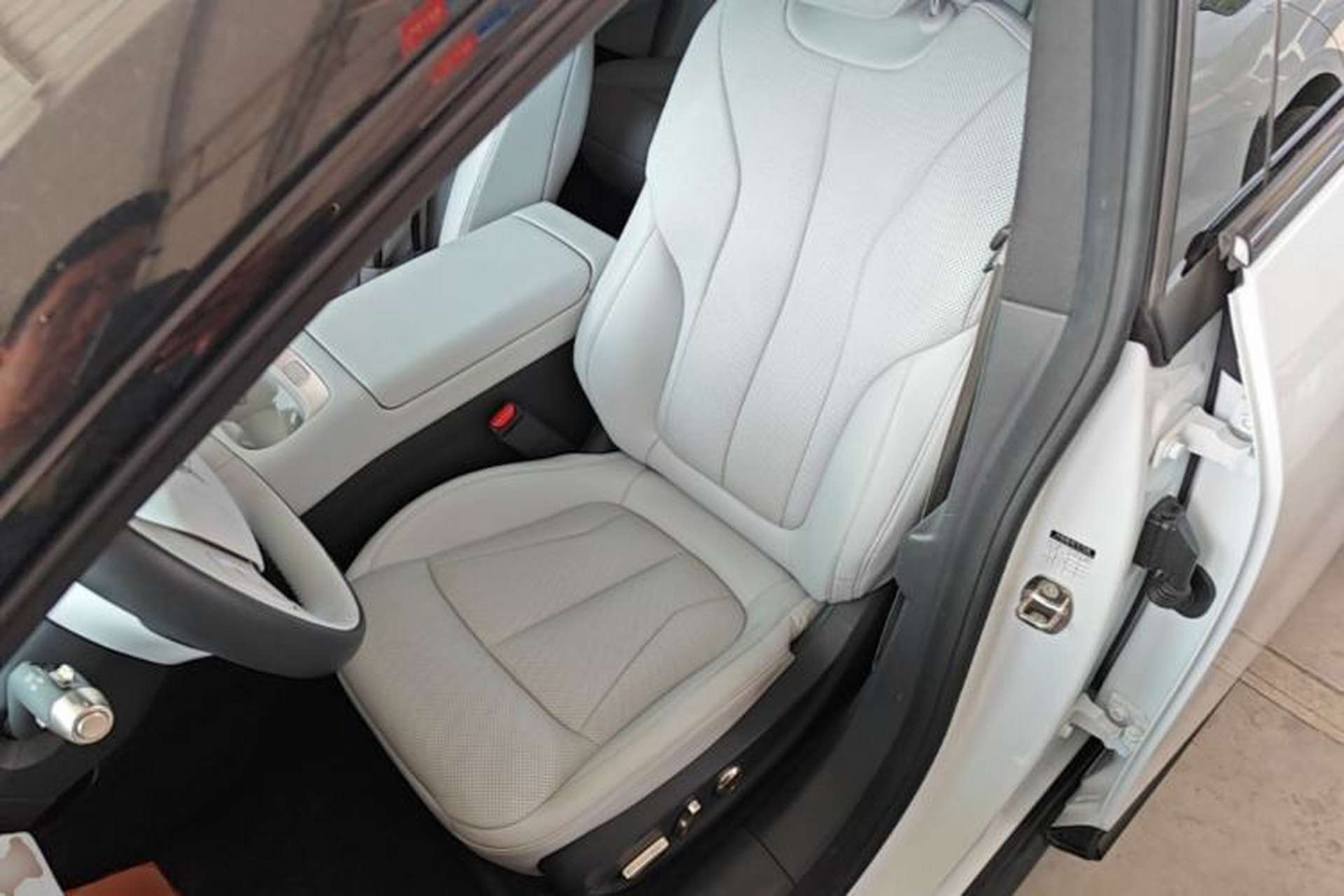 Used XPeng P7+ 2024 Long-Range Max Left Front Seat