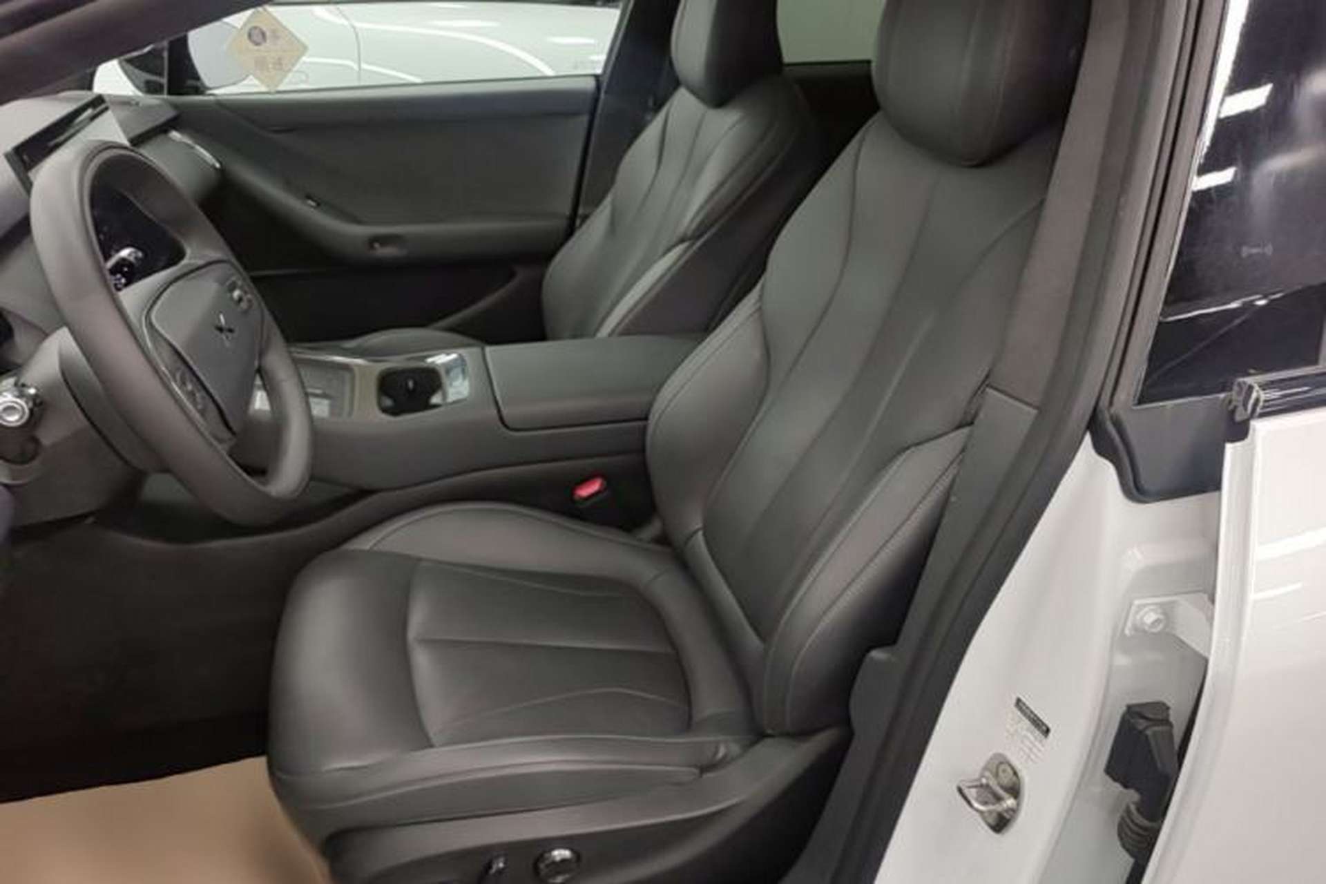 Used XPeng P7+ 2024 Long-Range Max Left Front Seat