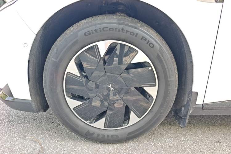 Used XPeng P7+ 2024 Long-Range Max Left Front Wheel Hub