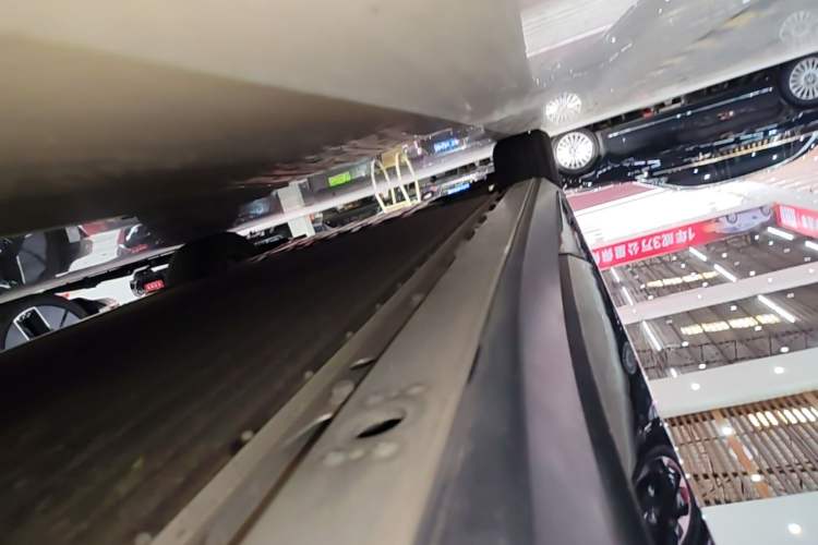 Used XPeng P7+ 2024 Long-Range Max Left Side Sill