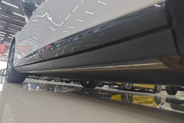Used XPeng P7+ 2024 Ultra-Long Range Max Left Side Sill