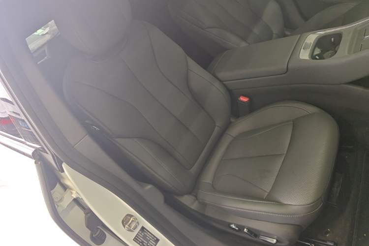 Used XPeng P7+ 2024 Long-Range Max Right Front Seat