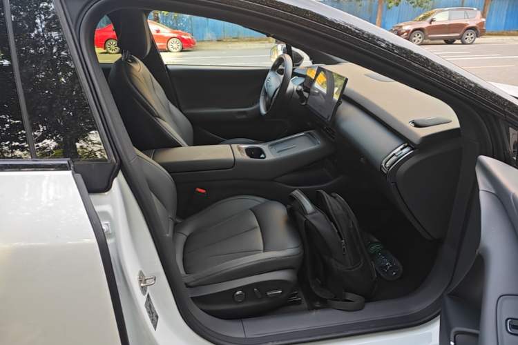 Used XPeng P7+ 2024 Ultra-Long Range Max Right Front Seat