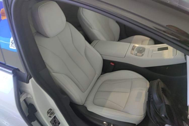 Used XPeng P7+ 2024 Ultra-Long Range Max Right Front Seat