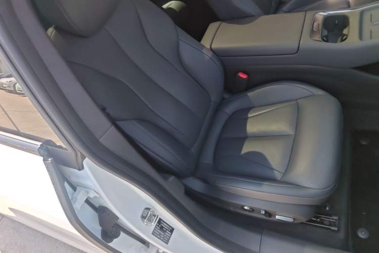 Used XPeng P7+ 2024 Long-Range Max Right Front Seat