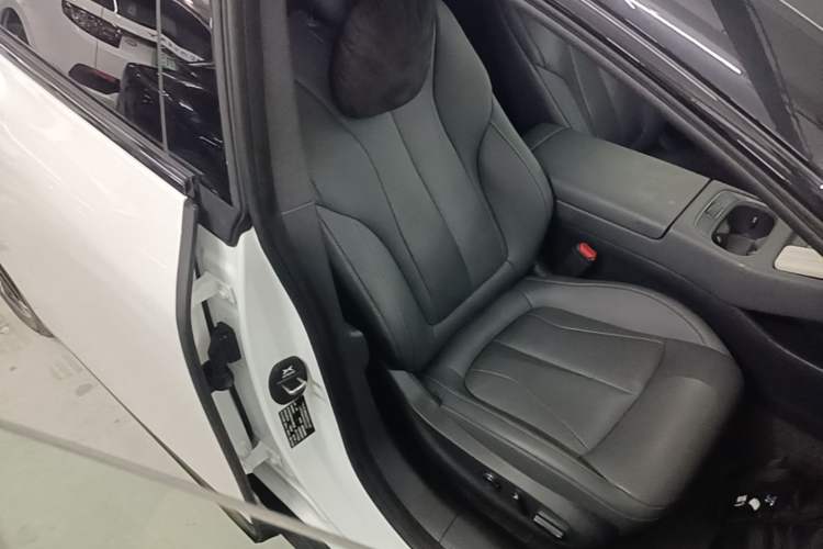 Used XPeng P7+ 2024 Ultra-Long Range Max Right Front Seat
