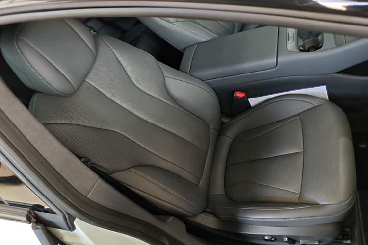 Used XPeng P7+ 2024 Ultra-Long Range Max Right Front Seat