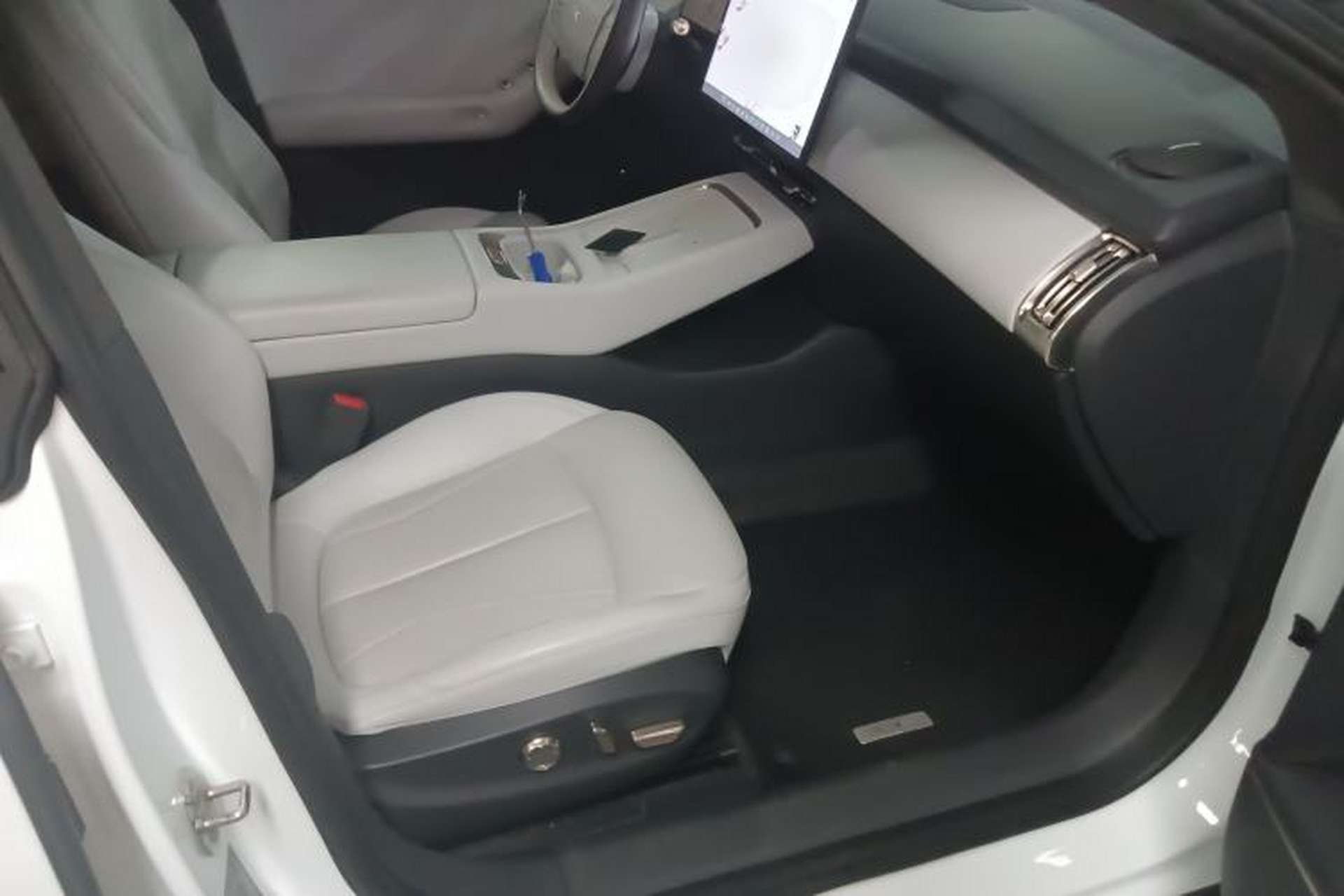 Used XPeng P7+ 2024 Long-Range Max Right Front Seat