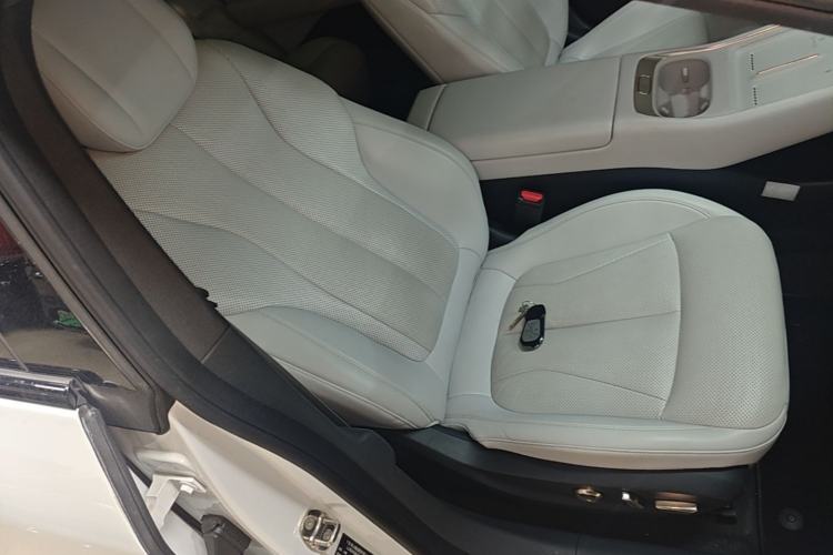 Used XPeng P7+ 2024 Ultra-Long Range Max Right Front Seat