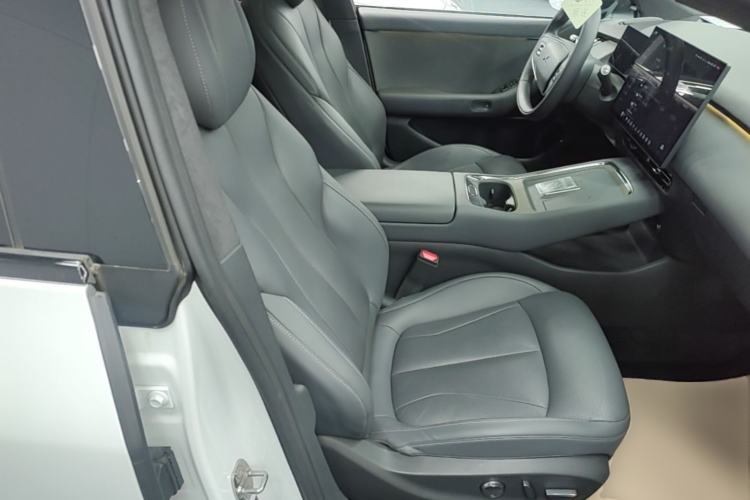 Used XPeng P7+ 2024 Long-Range Max Right Front Seat
