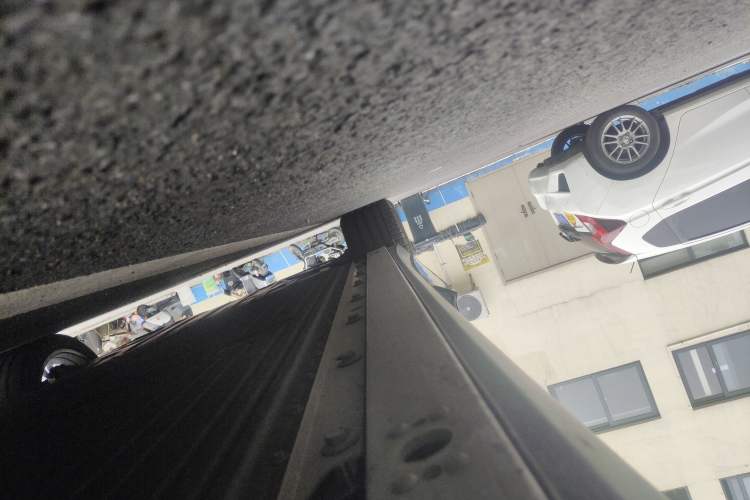 Used XPeng P7+ 2024 Ultra-Long Range Max Right Side Sill