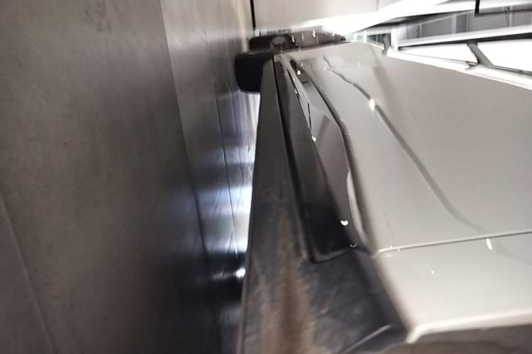 Used XPeng P7+ 2024 Ultra-Long Range Max Right Side Sill