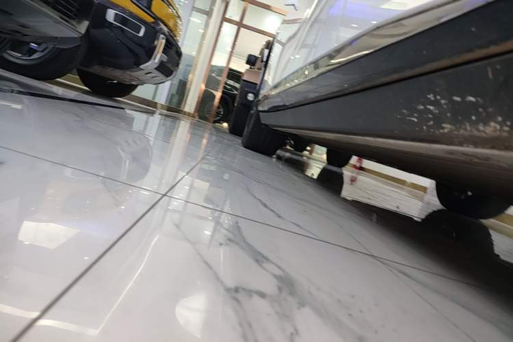 Used XPeng P7+ 2024 Long-Range Max Right Side Sill