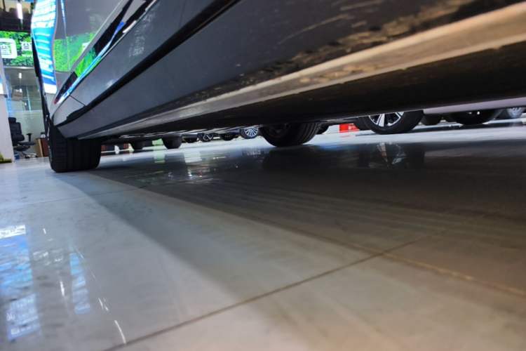 Used XPeng P7+ 2024 Long-Range Max Right Side Sill
