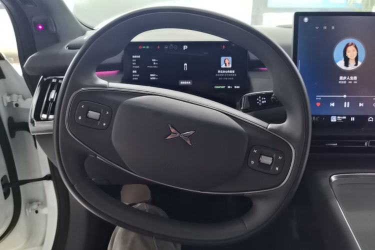 Used XPeng P7+ 2024 Long-Range Max Steering Wheel