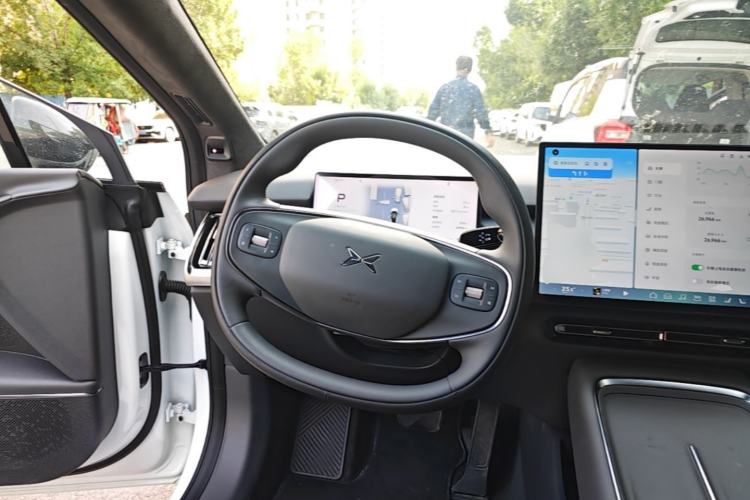 Used XPeng P7+ 2024 Ultra-Long Range Max Steering Wheel