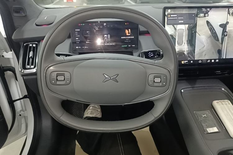 Used XPeng P7+ 2024 Ultra-Long Range Max Steering Wheel