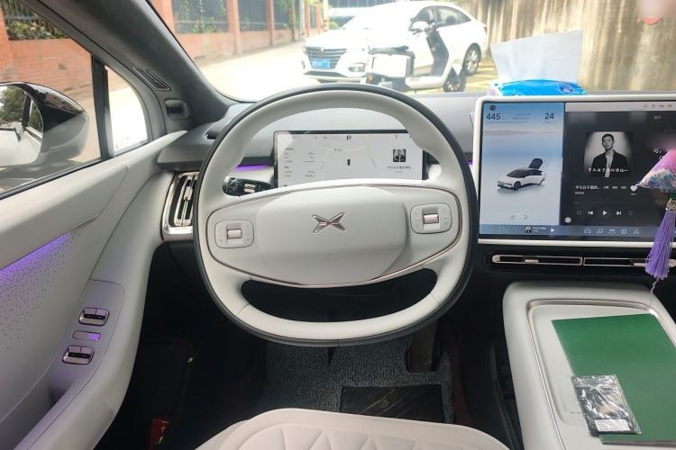 Used XPeng P7+ 2024 Long-Range Max Steering Wheel