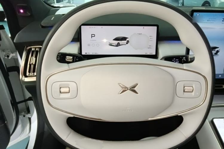 Used XPeng P7+ 2024 Long-Range Max Steering Wheel
