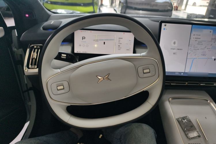 Used XPeng P7+ 2024 Long-Range Max Steering Wheel