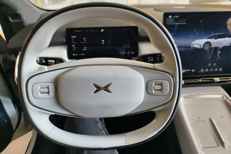Used XPeng P7+ 2024 Long-Range Max Steering Wheel