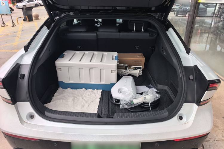 Used XPeng P7+ 2024 Long-Range Max Trunk
