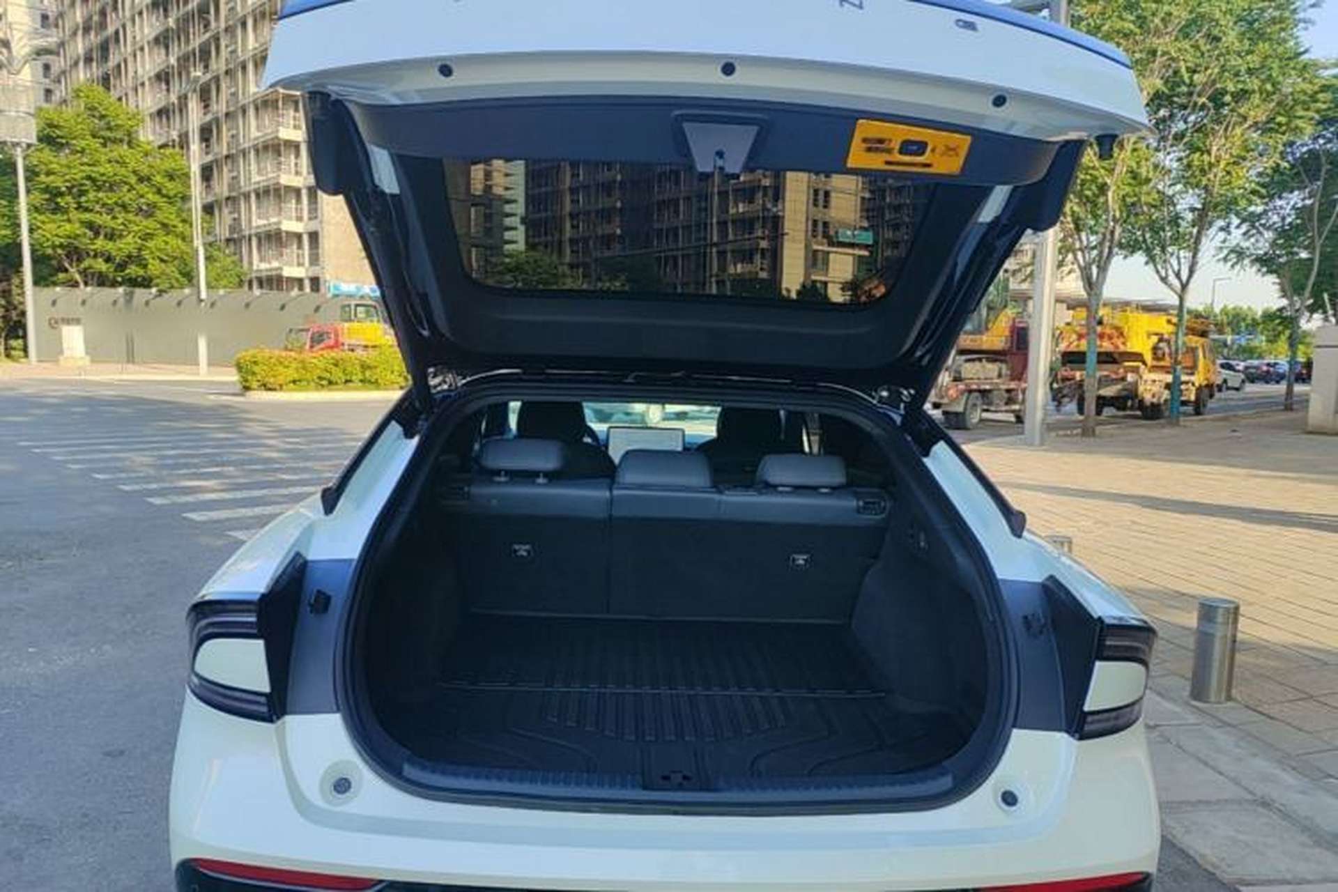 Used XPeng P7+ 2024 Long-Range Max Trunk