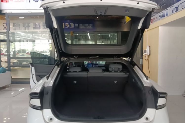 Used XPeng P7+ 2024 Long-Range Max Trunk