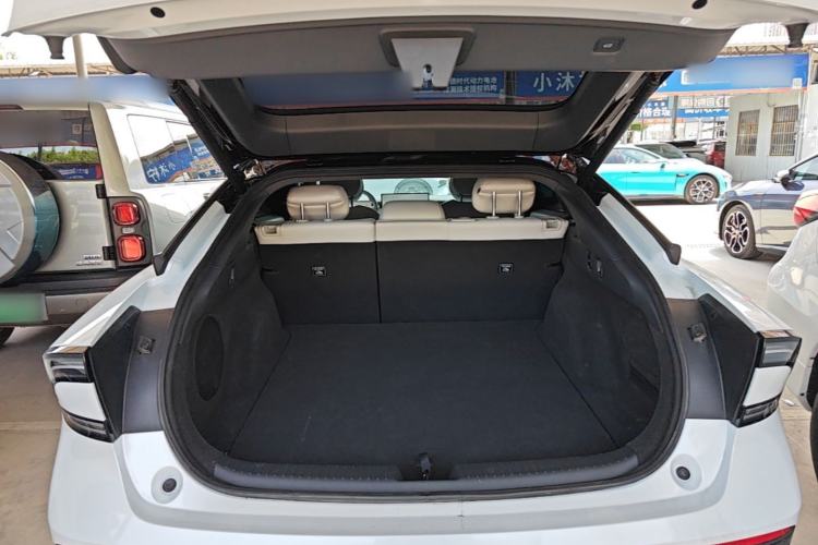 Used XPeng P7+ 2024 Long-Range Max Trunk