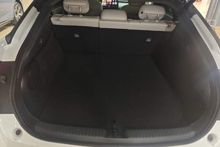 Used XPeng P7+ 2024 Ultra-Long Range Max Trunk