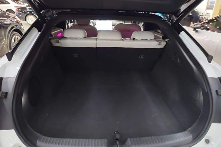 Used XPeng P7+ 2024 Long-Range Max Trunk