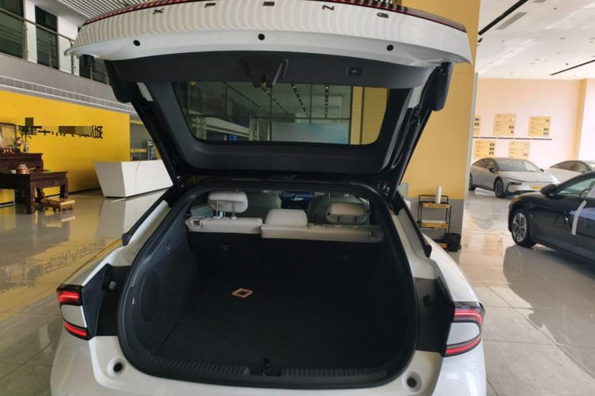 Used XPeng P7+ 2024 Long-Range Max Trunk