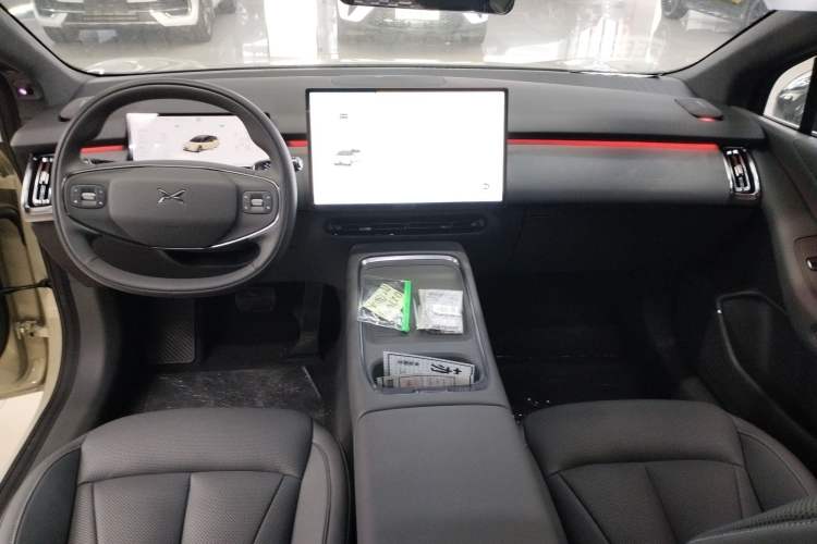 Used XPeng P7+ 2024 Long-Range Max Center Console