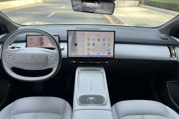Used XPeng P7+ 2024 Ultra-Long Range Max Center Console