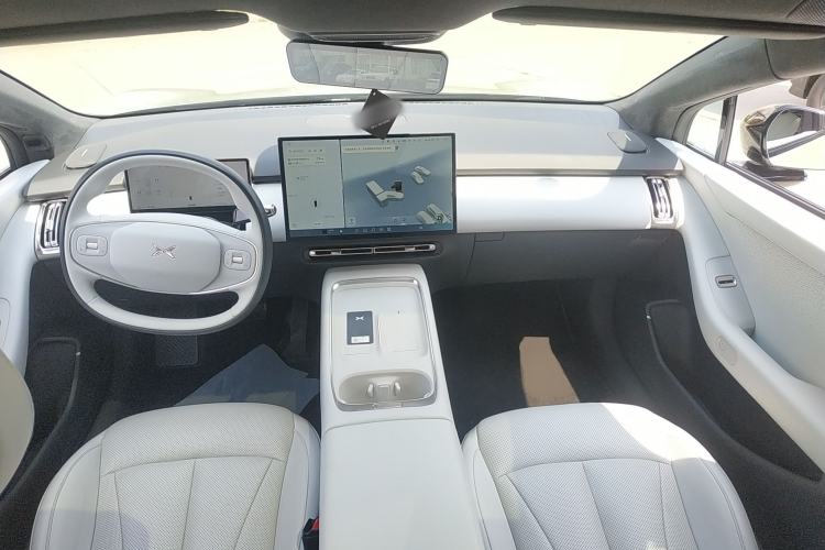 Used XPeng P7+ 2024 Ultra-Long Range Max Center Console