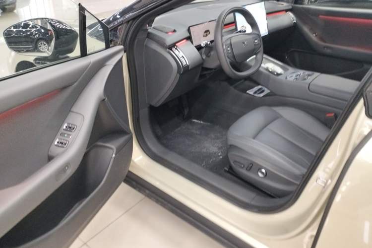 Used XPeng P7+ 2024 Long-Range Max Driver Seat