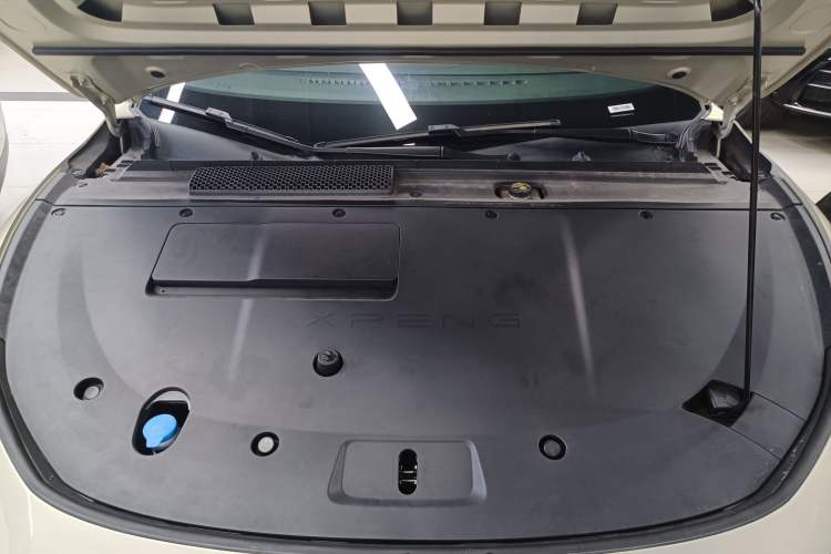 Used XPeng P7+ 2024 Ultra-Long Range Max Engine Bay