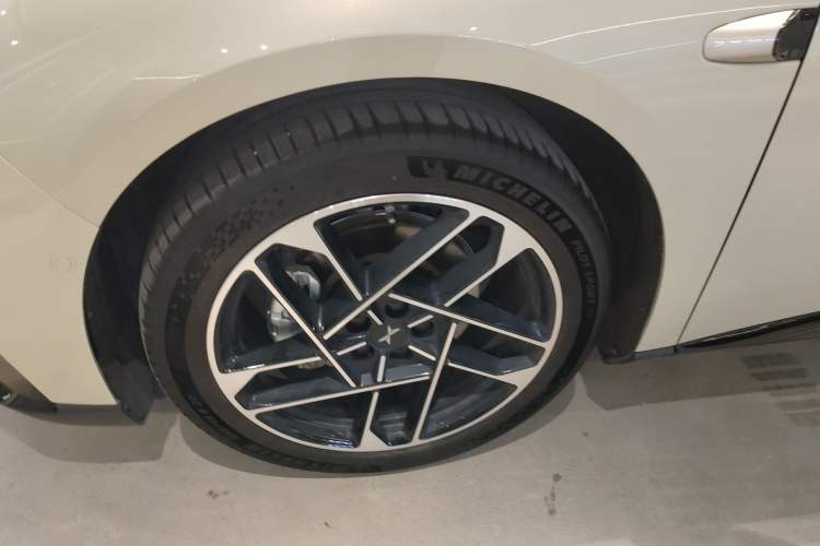 Used XPeng P7+ 2024 Long-Range Max Exterior 7
