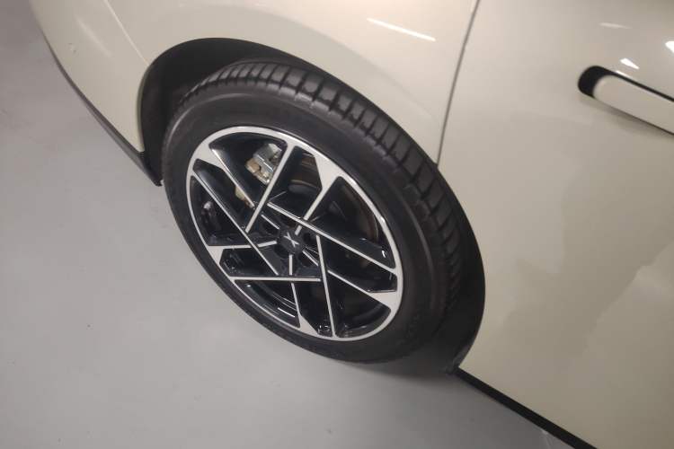 Used XPeng P7+ 2024 Ultra-Long Range Max Exterior 8