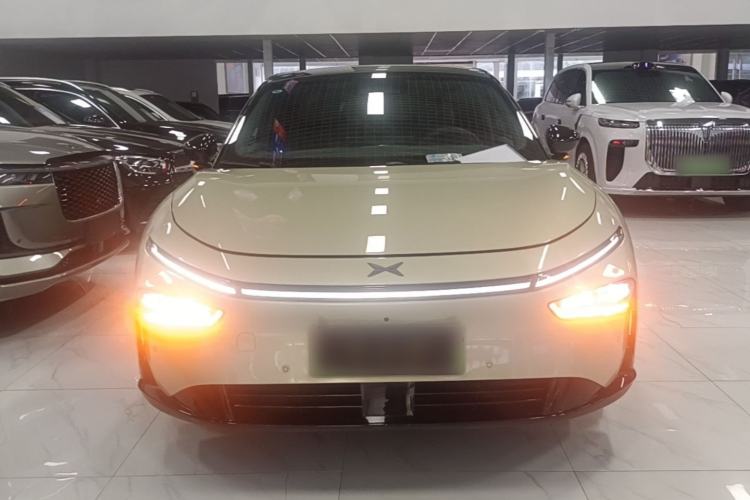 Used XPeng P7+ 2024 Long-Range Max Front