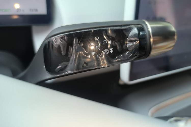 Used XPeng P7+ 2024 Ultra-Long Range Max Gear Lever