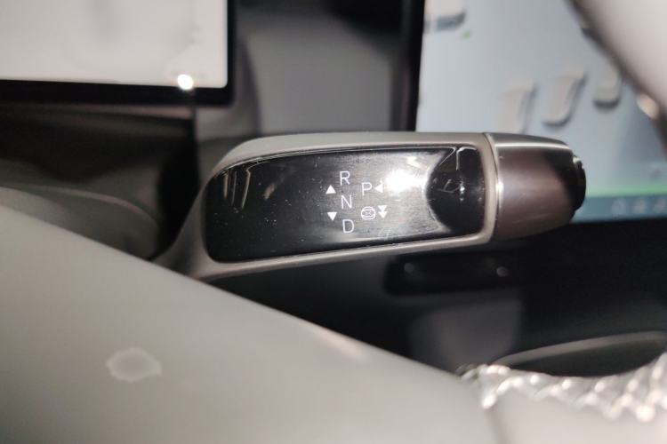 Used XPeng P7+ 2024 Long-Range Max Gear Lever