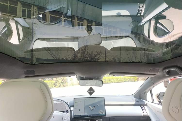 Used XPeng P7+ 2024 Ultra-Long Range Max Headliner