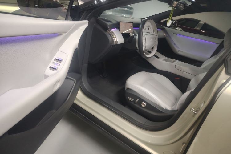 Used XPeng P7+ 2024 Ultra-Long Range Max Interior 3